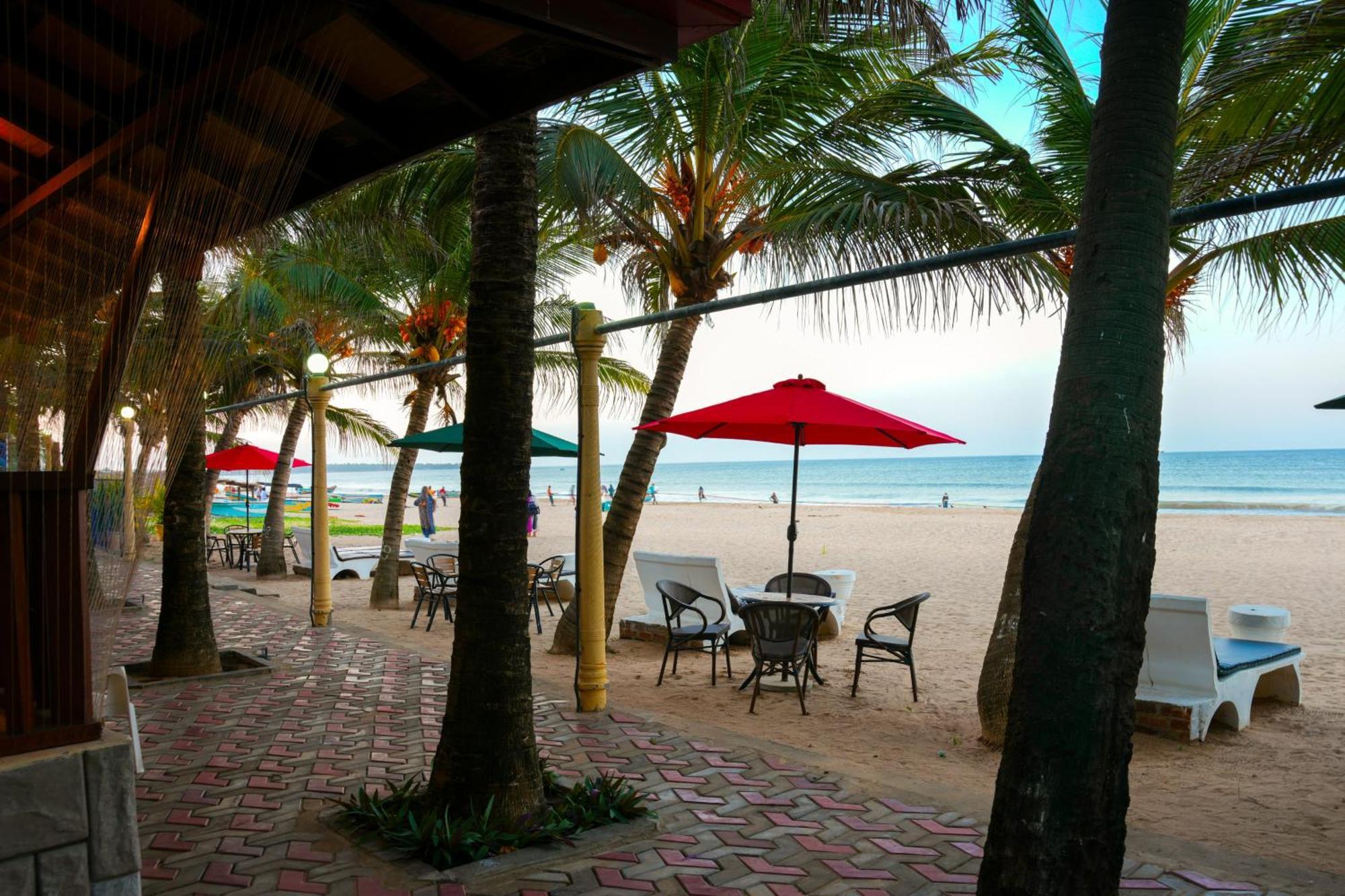 Jkab Beach Resort Trikunamalaja Zewnętrze zdjęcie