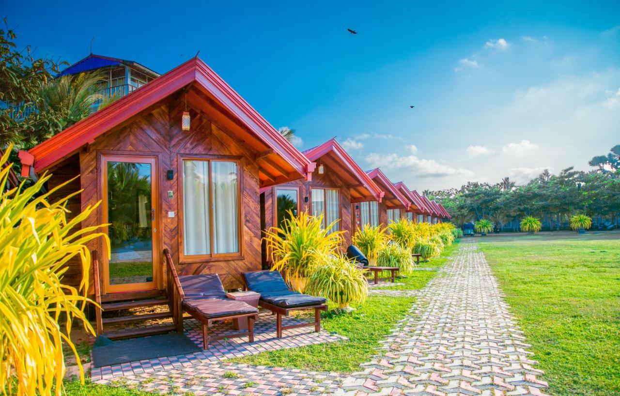 Jkab Beach Resort Trikunamalaja Zewnętrze zdjęcie